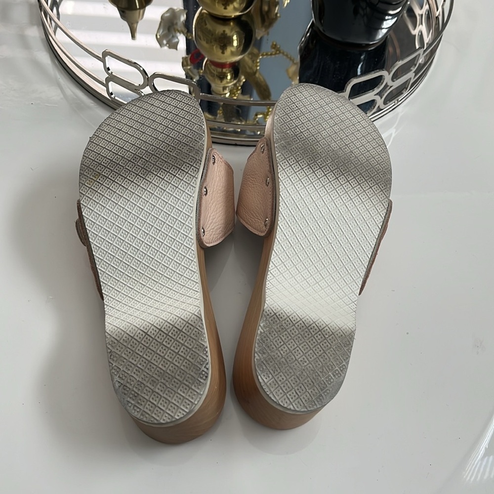 Burberry sandals - Picture 3 of 4